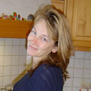 aktuelles bild mit kurzem haar
