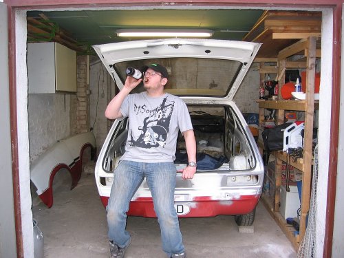 auf gute freunde trinken!
