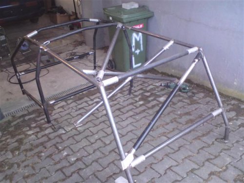Käfig ausgebaut